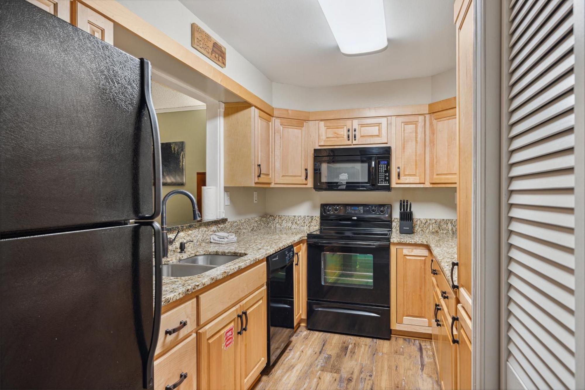 Obear Mountain Is A Newly Updated Condo In Chalet Village Of Gatlinburg! エクステリア 写真