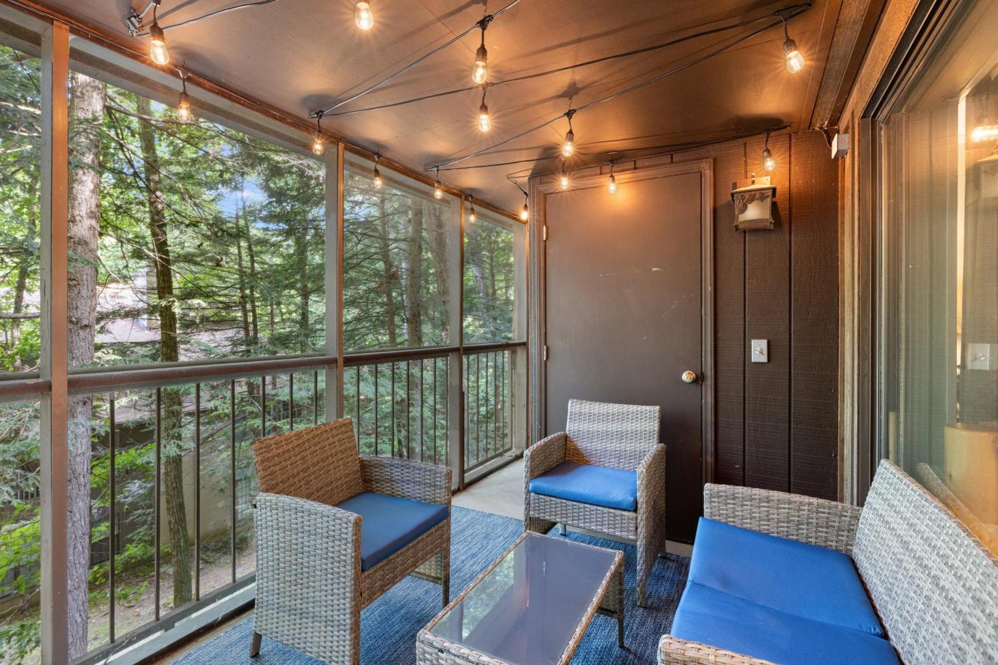 Obear Mountain Is A Newly Updated Condo In Chalet Village Of Gatlinburg! エクステリア 写真